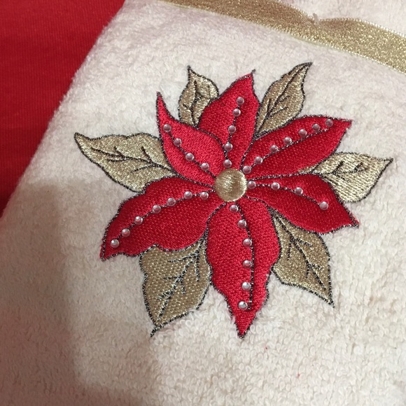 Poinsettias hand towels - Picture 2 of 4